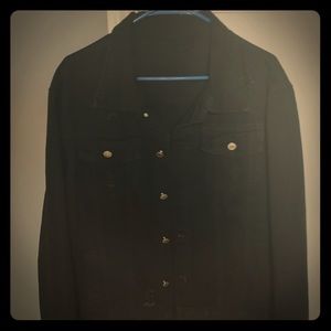Black men’s jean jacket